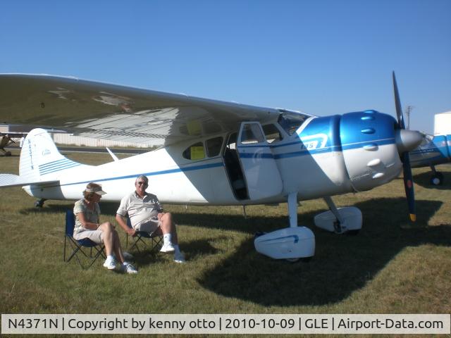 N4371N, 1947 Cessna 195 C/N 7035, taken at gainesville flyin