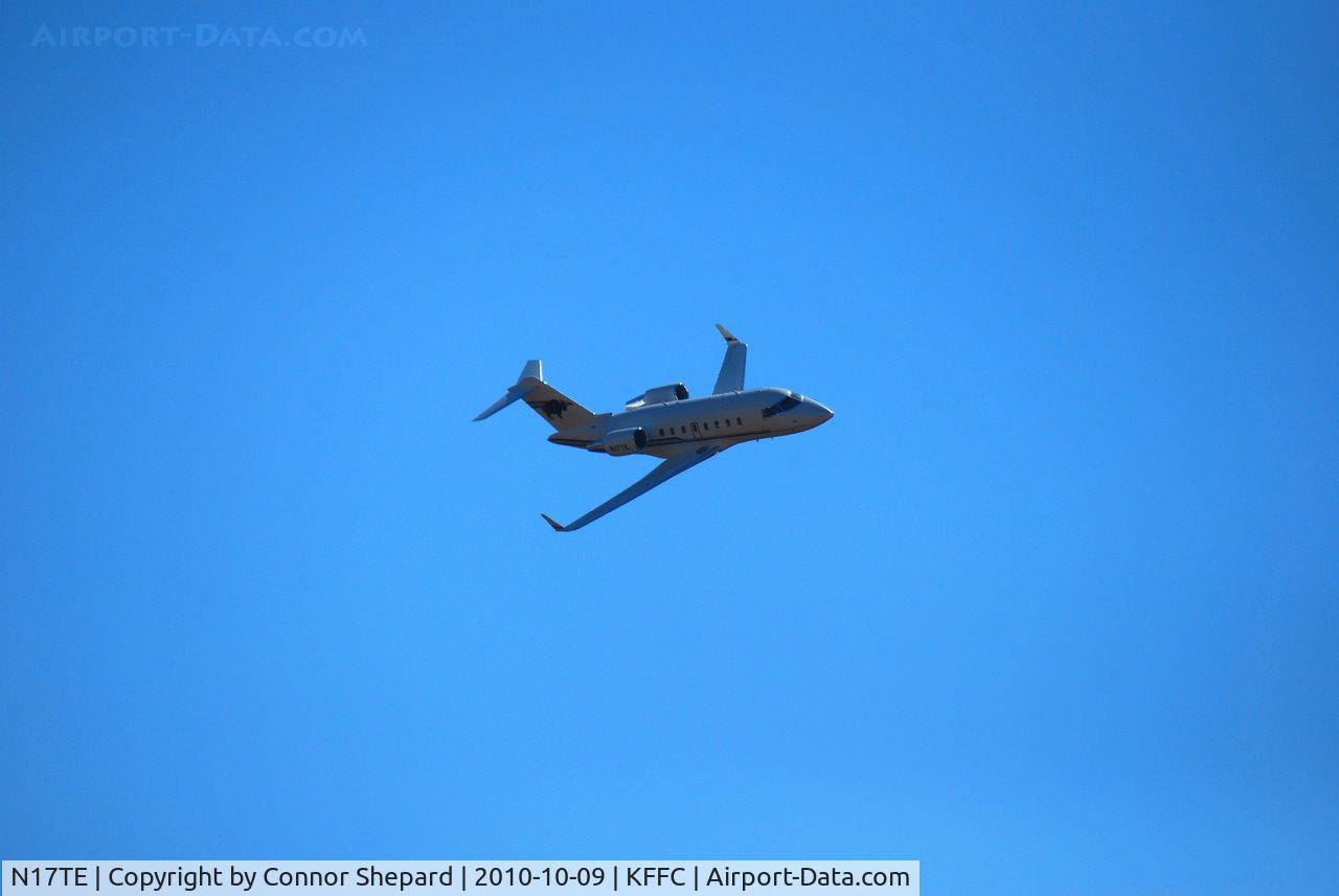 N17TE, 2007 Bombardier Challenger 605 (CL-600-2B16) C/N 5724, Banana turn flyby