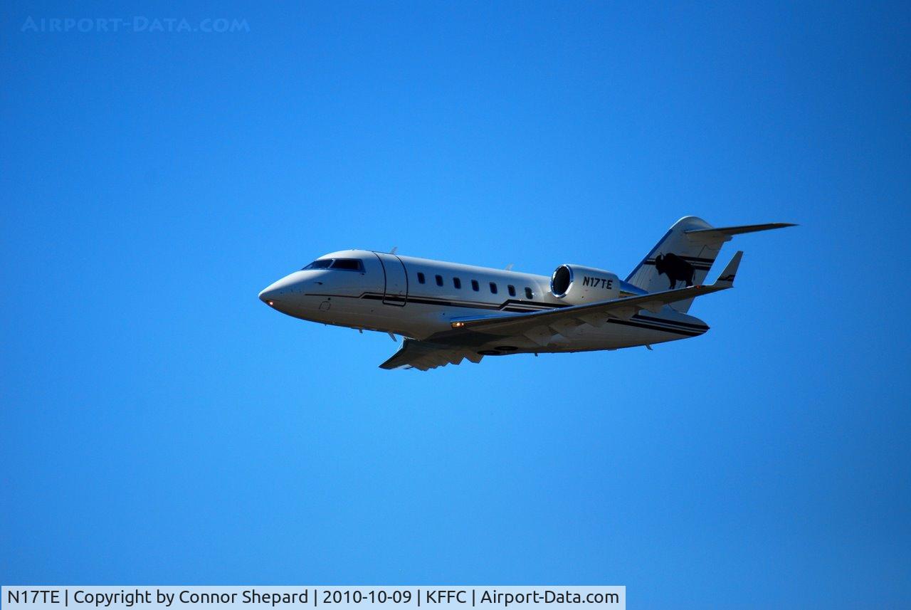 N17TE, 2007 Bombardier Challenger 605 (CL-600-2B16) C/N 5724, high speed pass