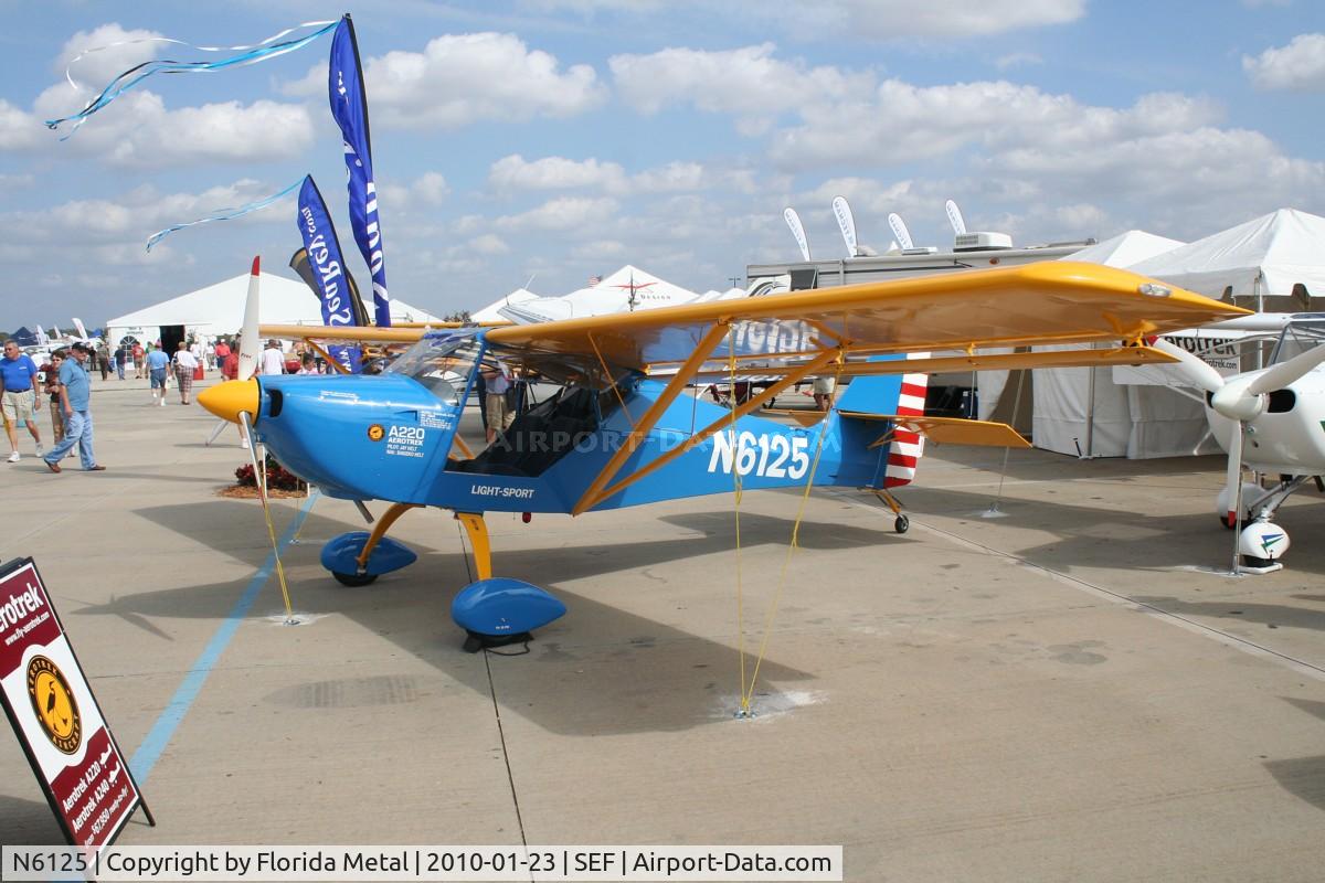 N6125, 2009 Aeropro CZ A220 C/N 28609, A220