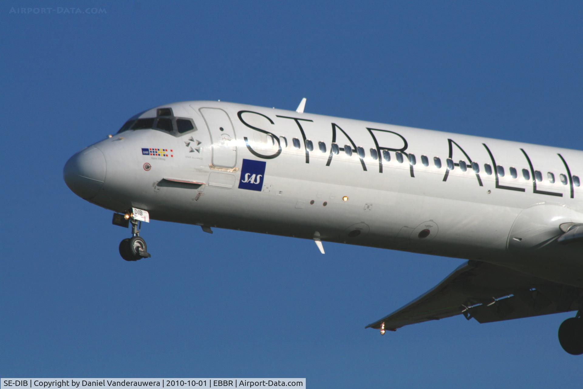SE-DIB, 1988 McDonnell Douglas MD-87 (DC-9-87) C/N 49605, Arrival of flight SK593 to RWY 25L