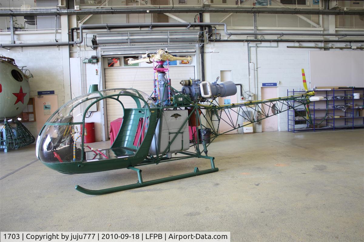 1703, Sud SE-3130 Alouette II C/N 1703, on display at dugny