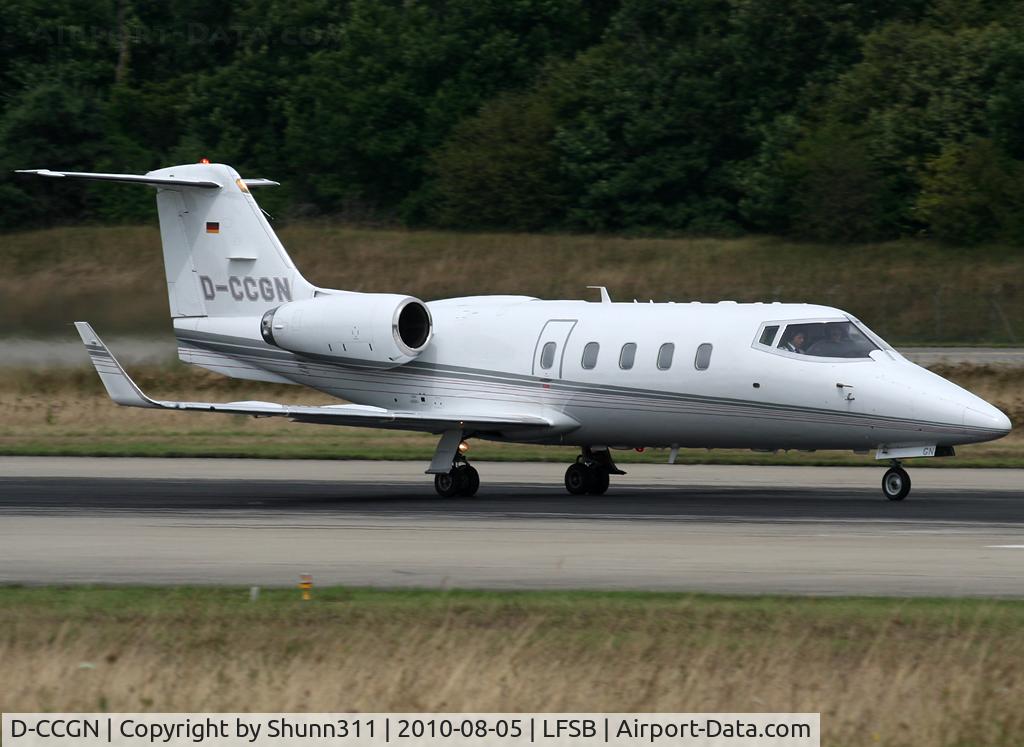 D-CCGN, 1981 Gates Leaarjet 55 C/N 55-017, Taking off rwy 16