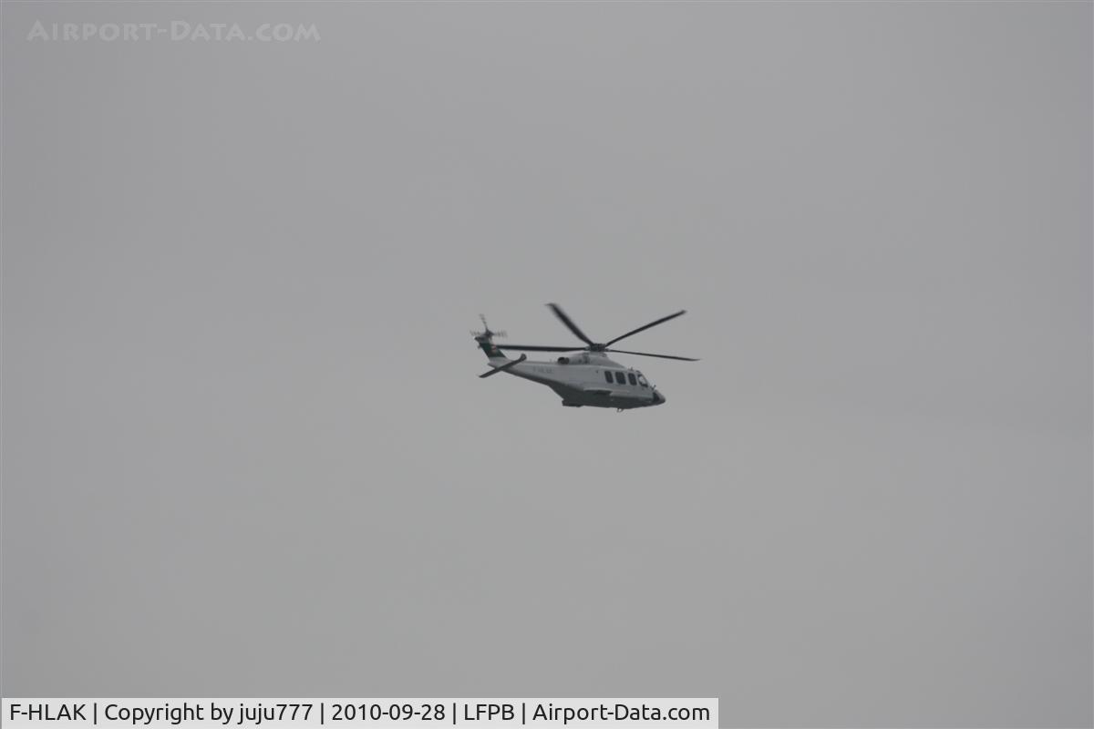 F-HLAK, 2010 AgustaWestland AW-139 C/N 31269, on transit at Le Bourget