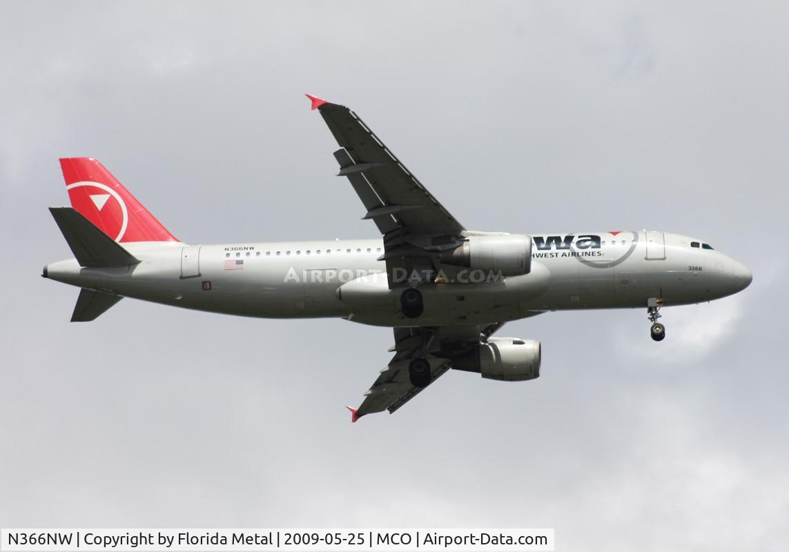 N366NW, 1999 Airbus A320-212 C/N 0981, Northwest A320