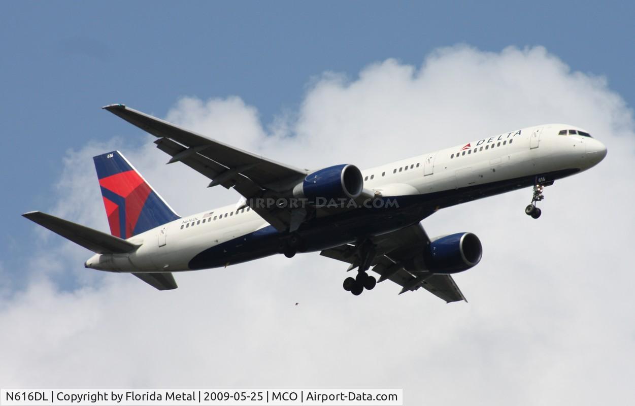 N616DL, 1986 Boeing 757-232 C/N 22823, Delta 757-200