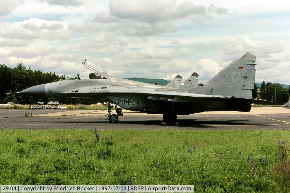 29 04, 1988 Mikoyan-Gurevich MiG-29G C/N 2960525111, Phantom phlyout at Pferdsfeld