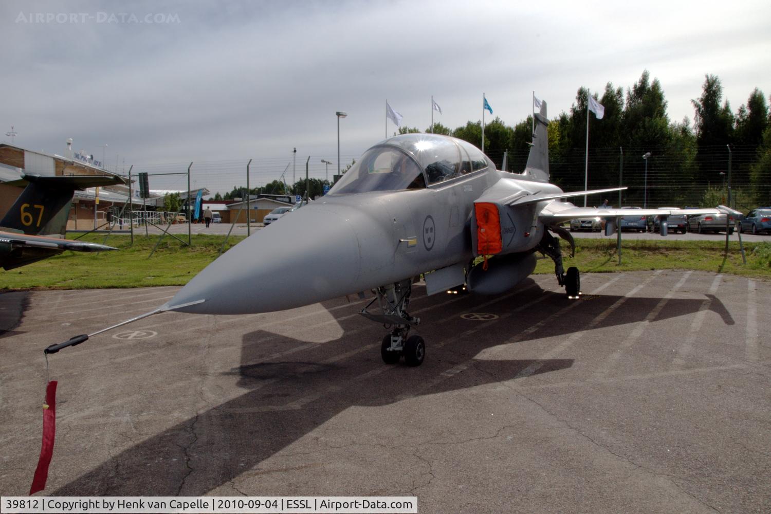 39812, Saab JAS-39B Gripen C/N 39812, JAS 39B Gripen twoseater static display.