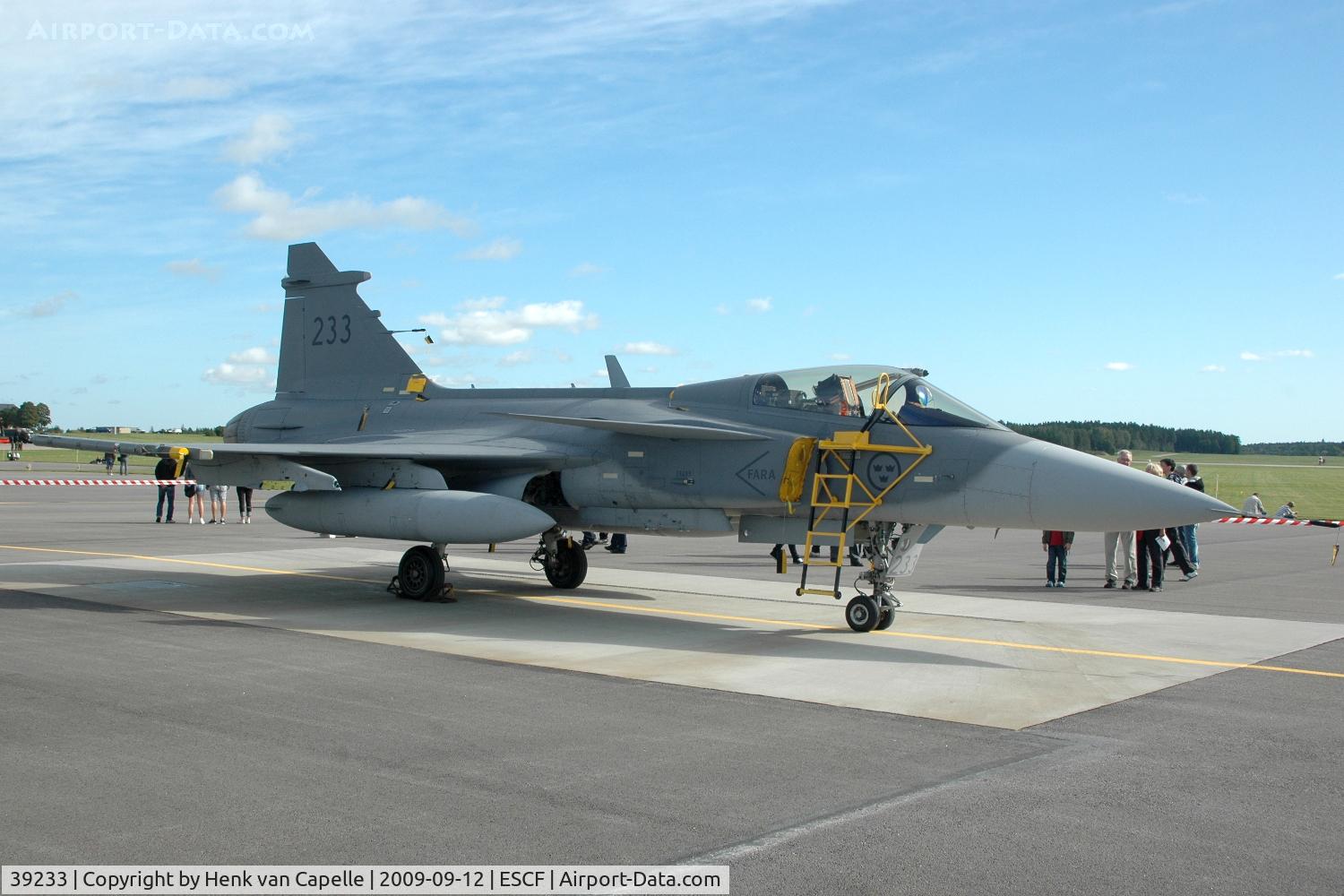 39233, Saab JAS-39C Gripen C/N 39233, JAS 39C Gripen static display