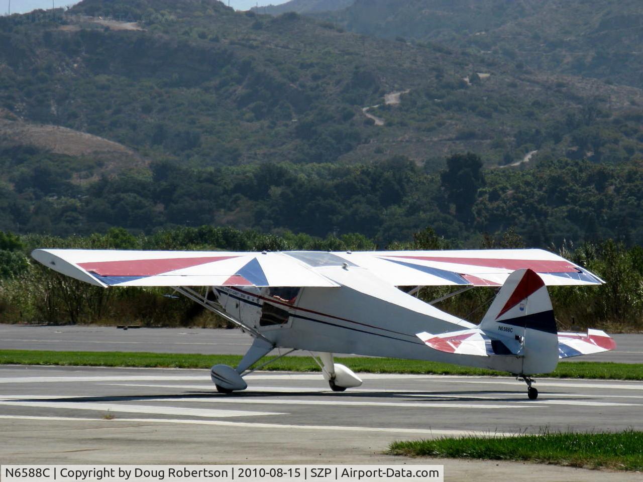 N6588C, 1992 Taylorcraft/Swick T-Clips C/N 1, 1992 McCain SWICK-CLIP-T (aerobatic-modified Taylorcraft), Lycoming O-235 120 Hp, taxi