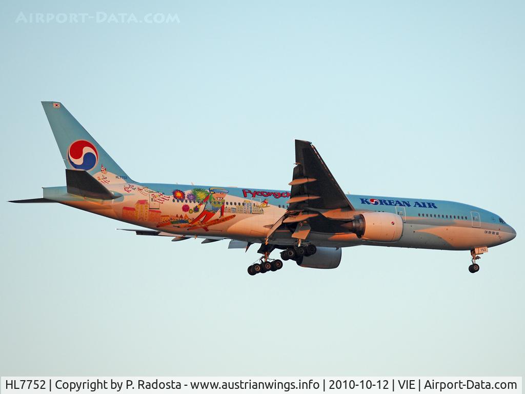 HL7752, 2007 Boeing 777-2B5/ER C/N 34211, Wearing this livery only for 3 days! First landing at VIE with this livery