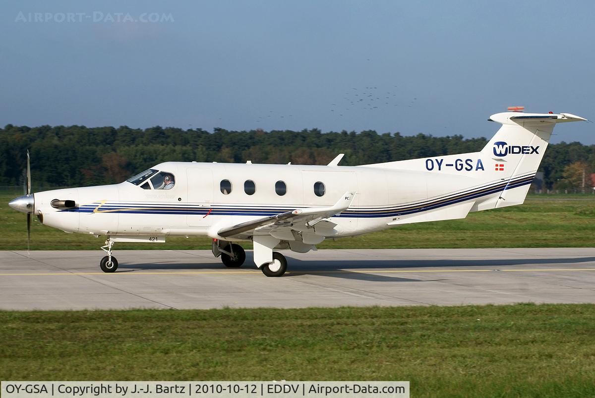 OY-GSA, 2001 Pilatus PC-12/45 C/N 421, DSLR-A230 (55-200 mm); www.haj-spotter.de.tf