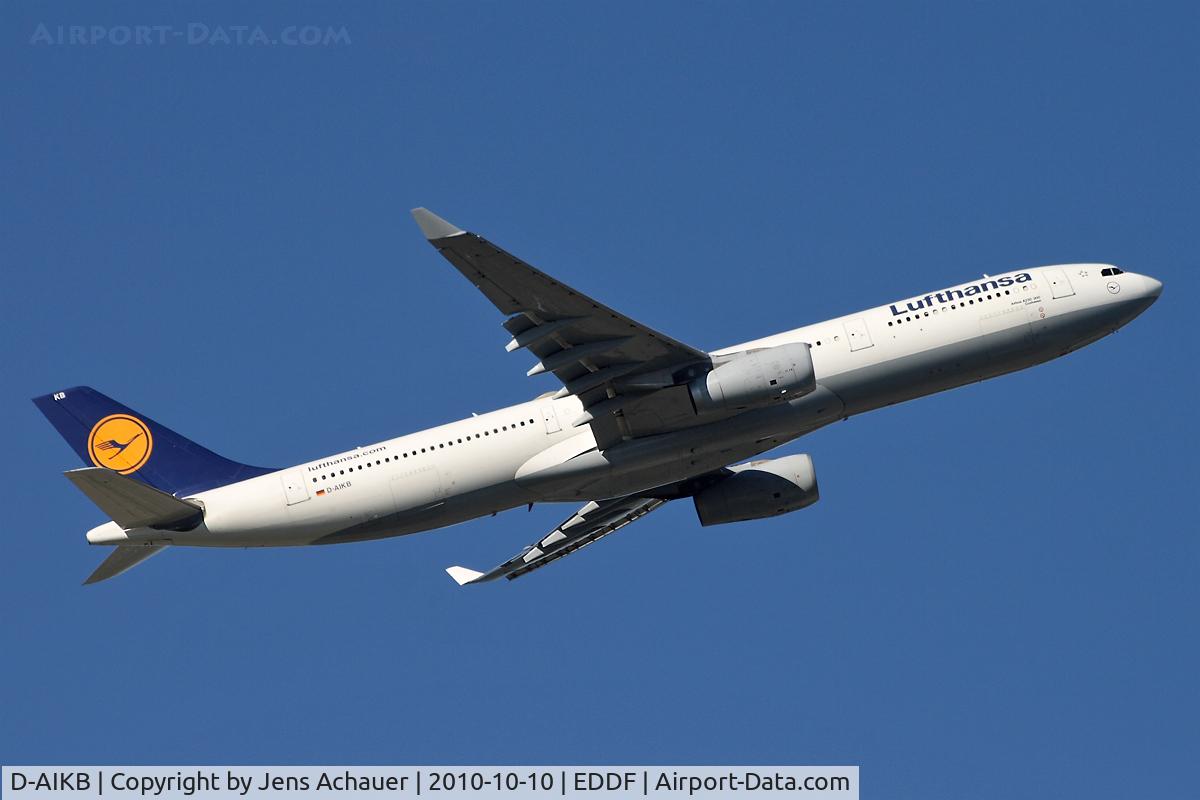 D-AIKB, 2004 Airbus A330-343X C/N 576, Take-Off to MCO