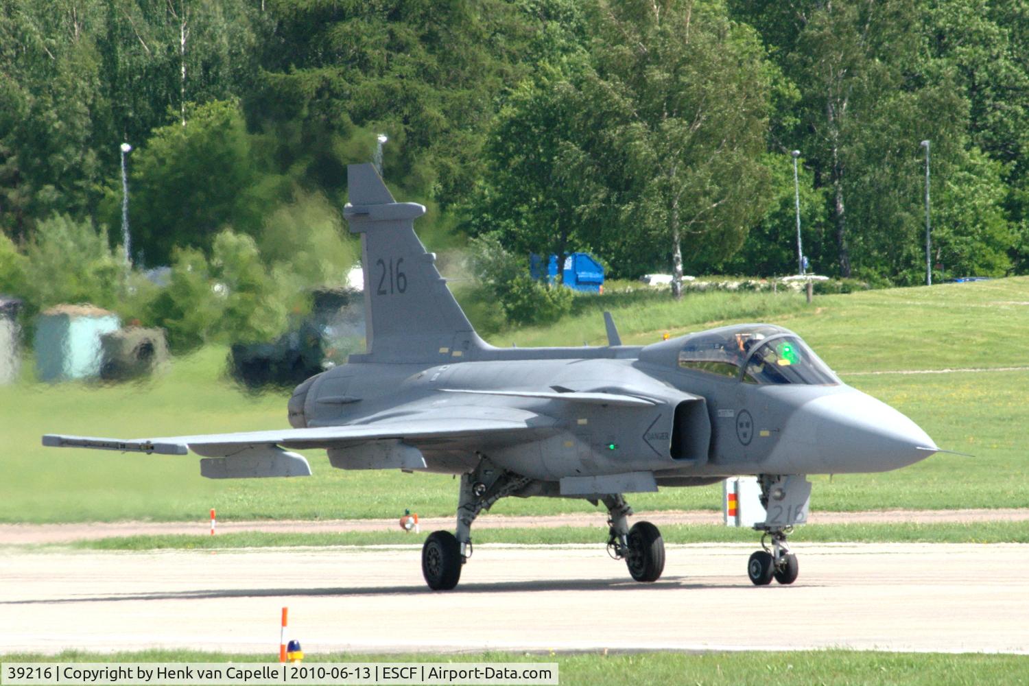 39216, Saab JAS-39C Gripen C/N 39216, JAS 39C Gripen fighter taxying at Malmen Air Base.