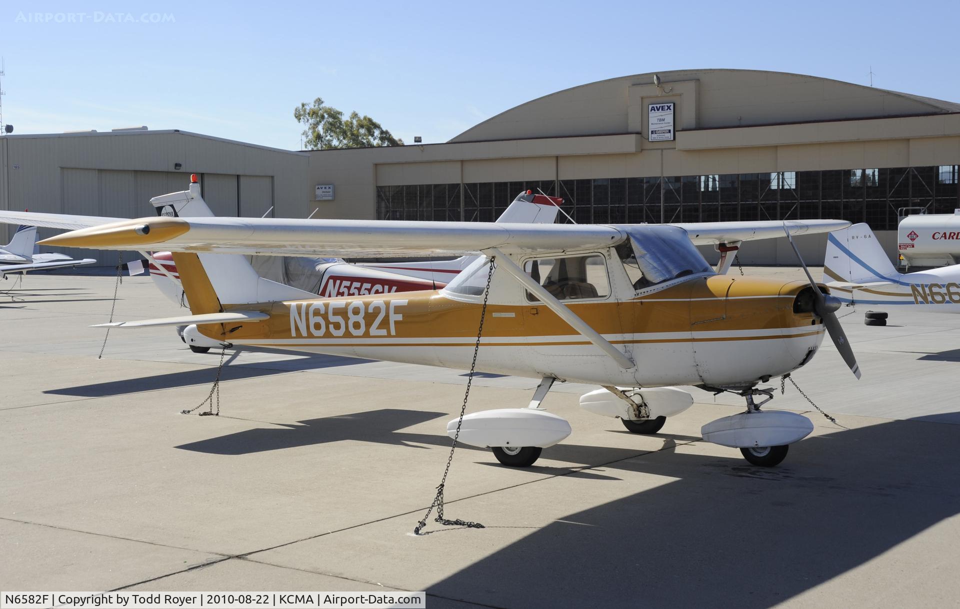 N6582F, 1966 Cessna 150F C/N 15063182, 2010 CAMARILLO AIRSHOW