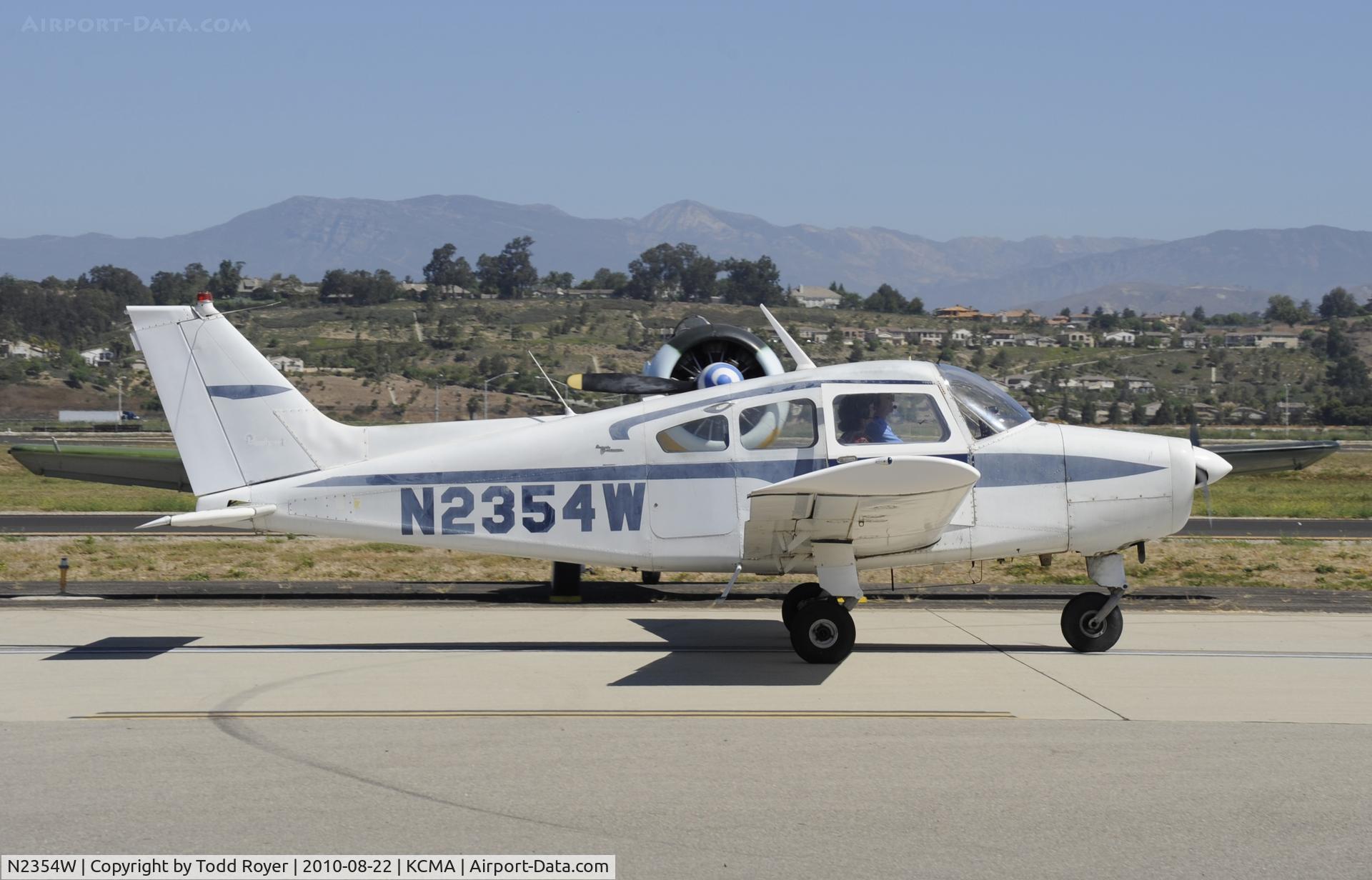 N2354W, 1966 Beech A23A C/N M-951, 2010 CAMARILLO AIRSHOW