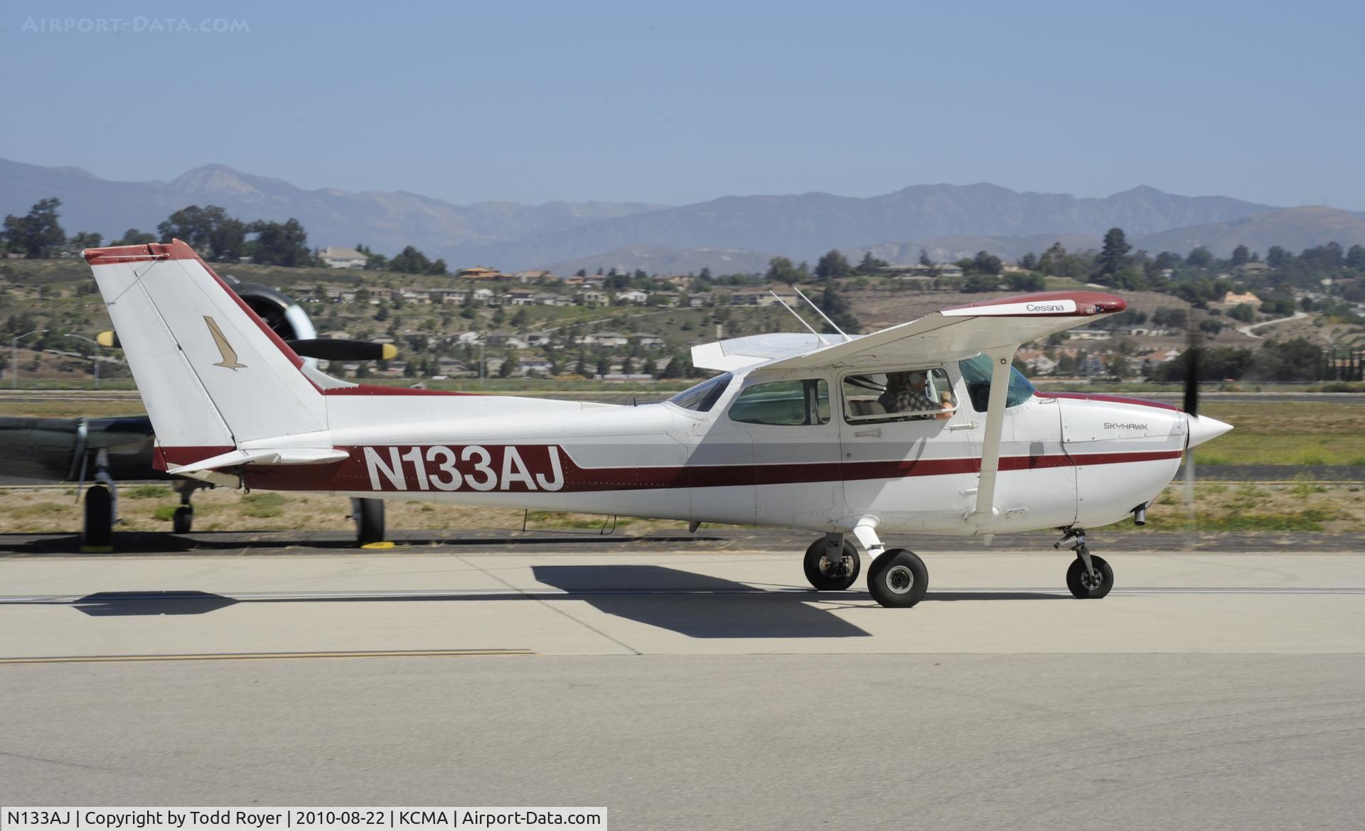 N133AJ, 1986 Cessna 172P C/N 17276614, 2010 CAMARILLO AIRSHOW