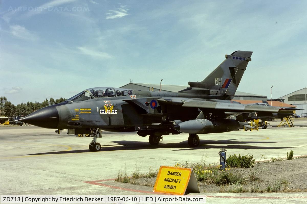 ZD718, 1984 Panavia Tornado GR.1 C/N 346/BS119/2334, taxying out to the active, airplane crashed 1991-01-13 killing both crew members, FltLt Kieran Duffy (pilot) and FltLt Norman Dent