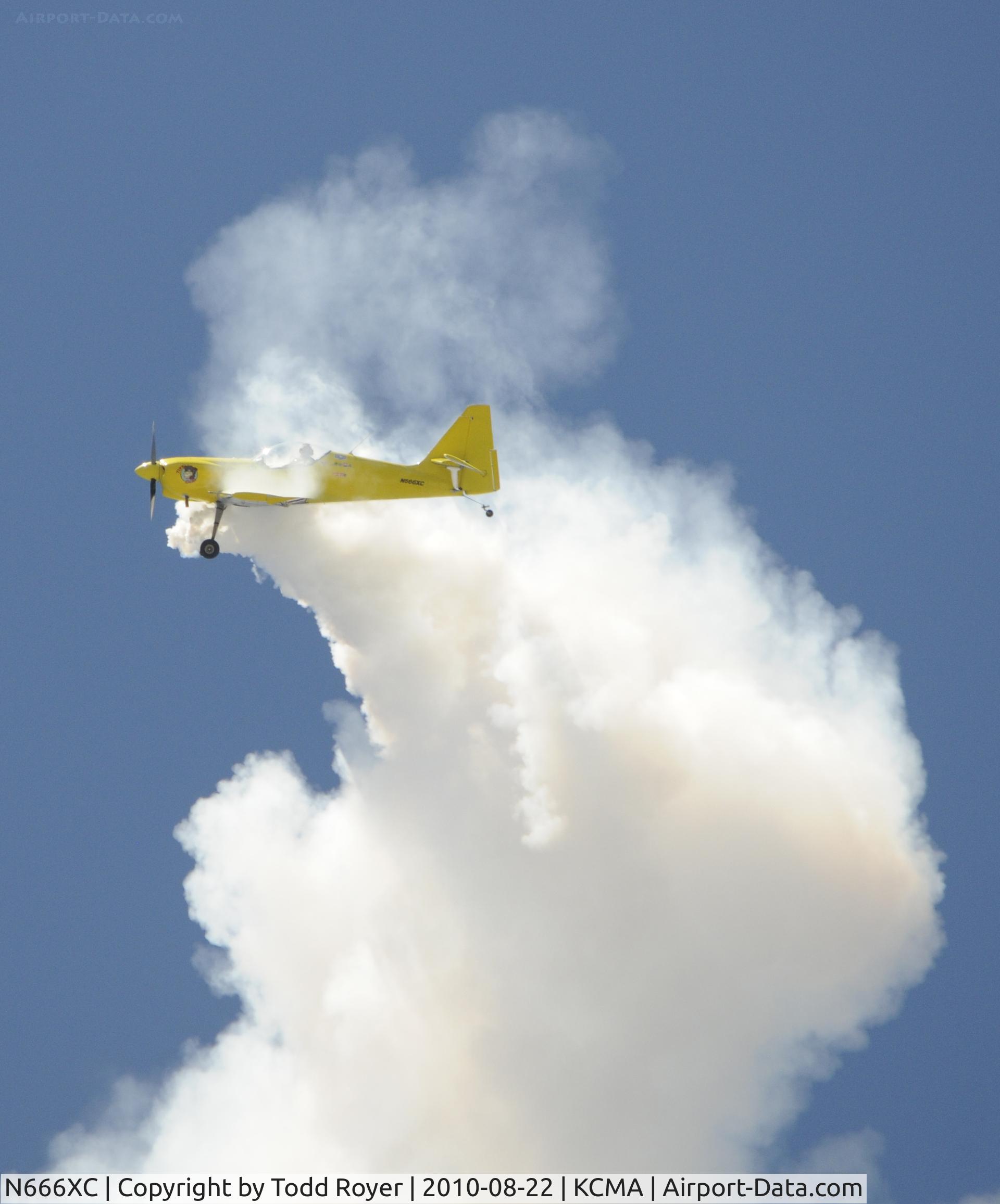 N666XC, 1997 Zlin Z-50LS C/N 0077, 2010 CAMARILLO AIRSHOW