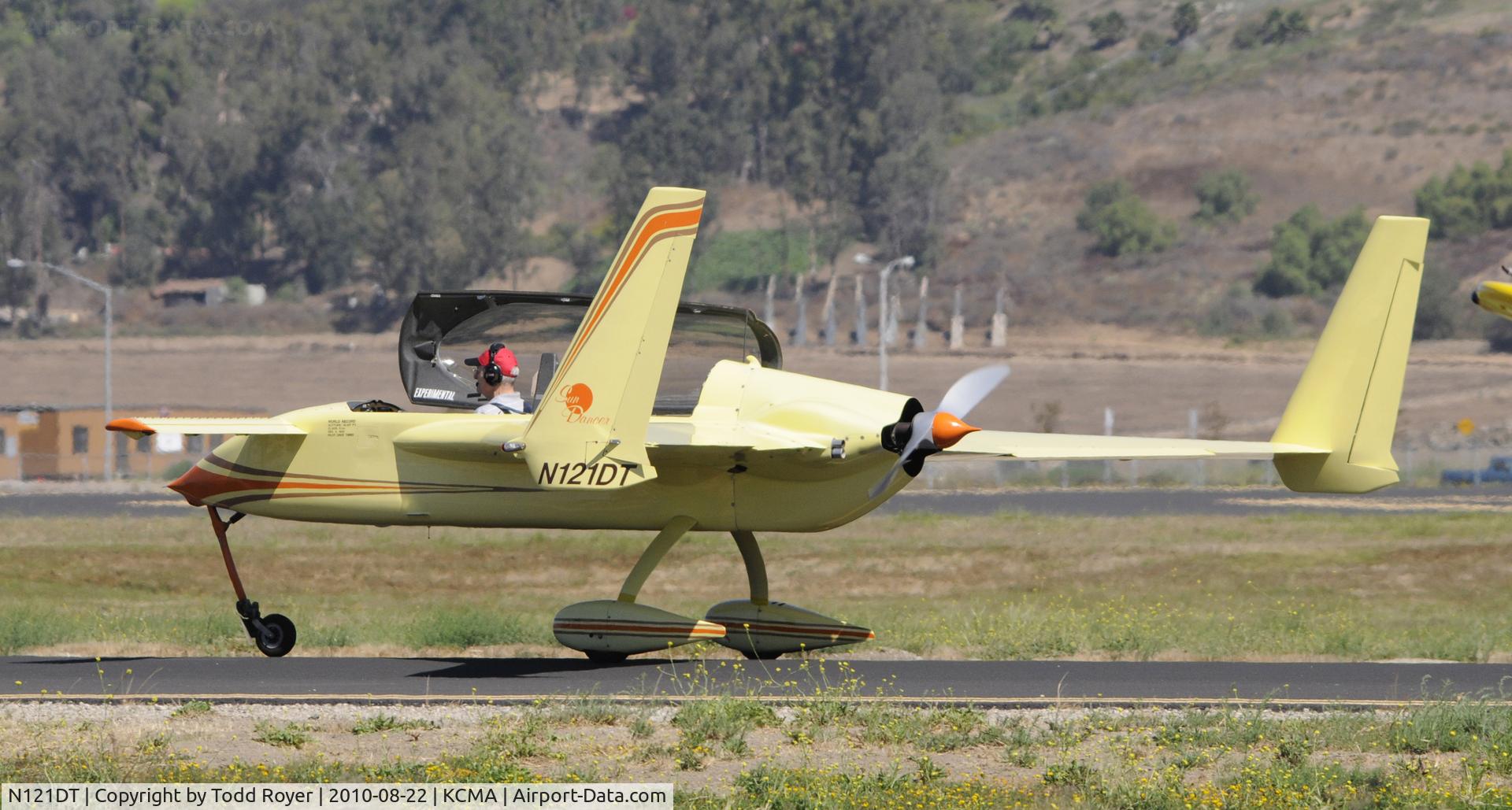 N121DT, 1988 Rutan Long-EZ C/N 1569, 2010 CAMARILLO AIRSHOW