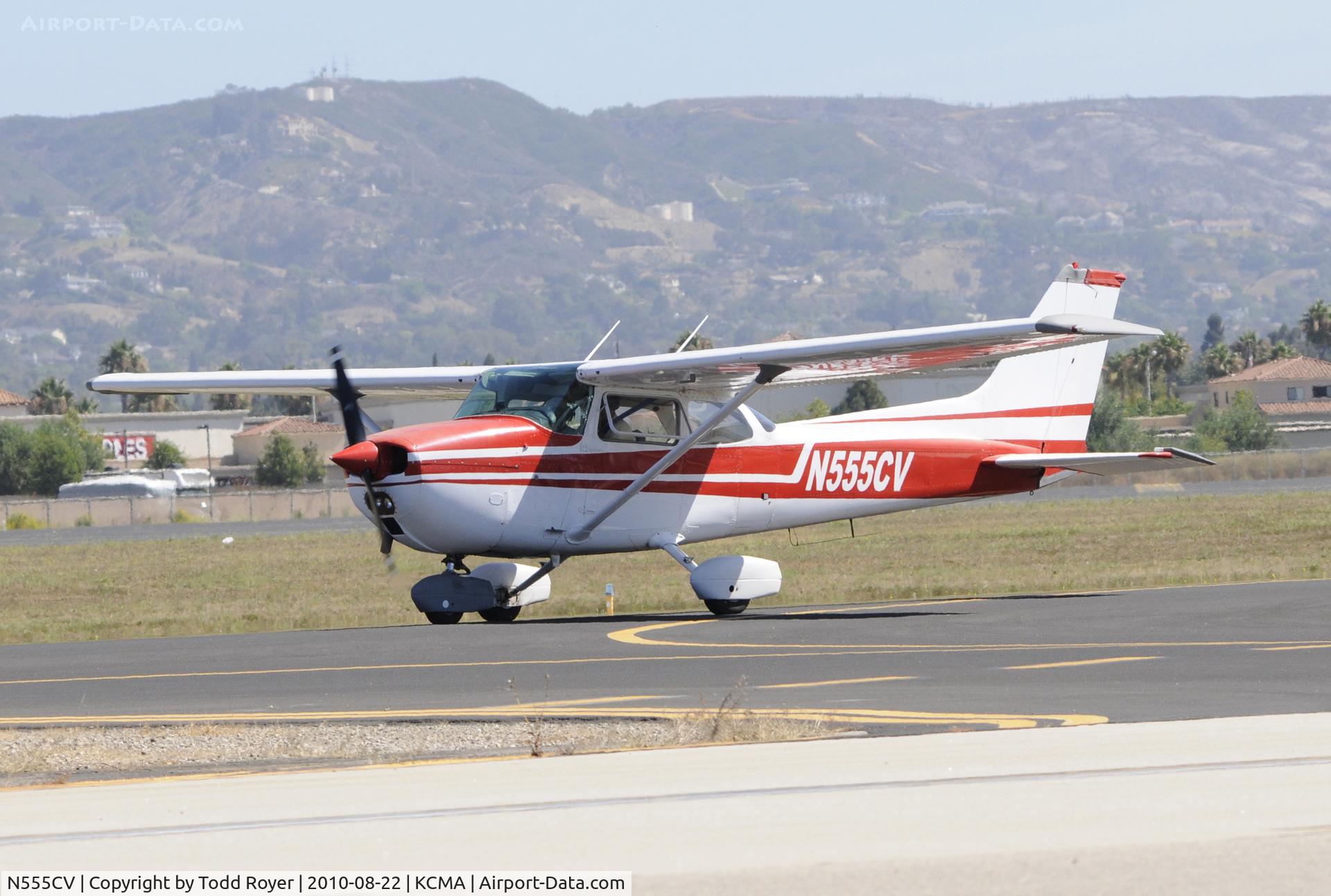 N555CV, 1976 Cessna 172M C/N 17267112, 2010 CAMARILLO AIRSHOW