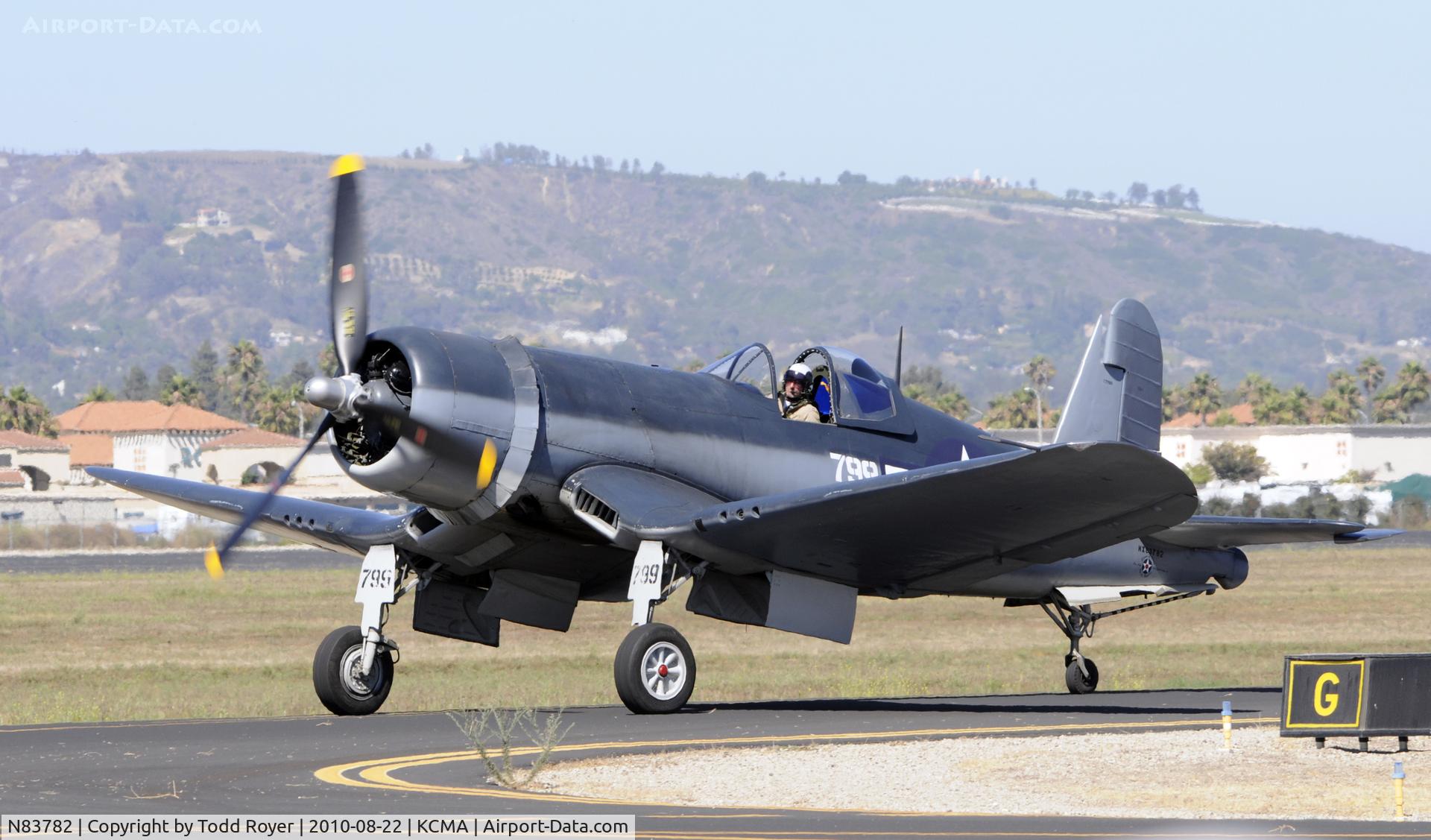 N83782, 1942 Vought F4U-1 Corsair C/N 3884 (Bu 17799), 2010 CAMARILLO AIRSHOW