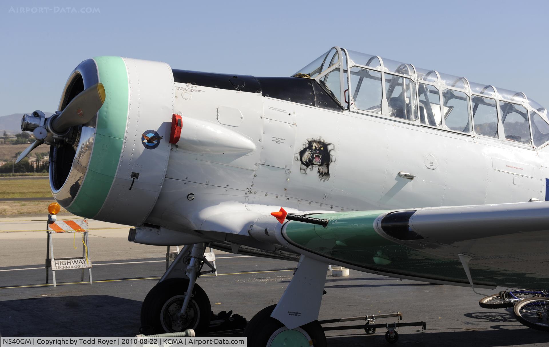 N540GM, 1942 North American SNJ-4 Texan C/N 88-9141, 2010 CAMARILLO AIRSHOW