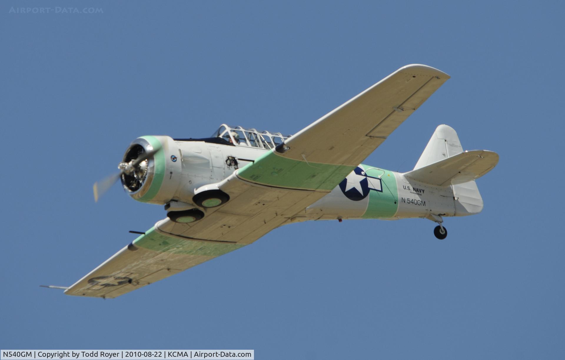 N540GM, 1942 North American SNJ-4 Texan C/N 88-9141, 2010 CAMARILLO AIRSHOW