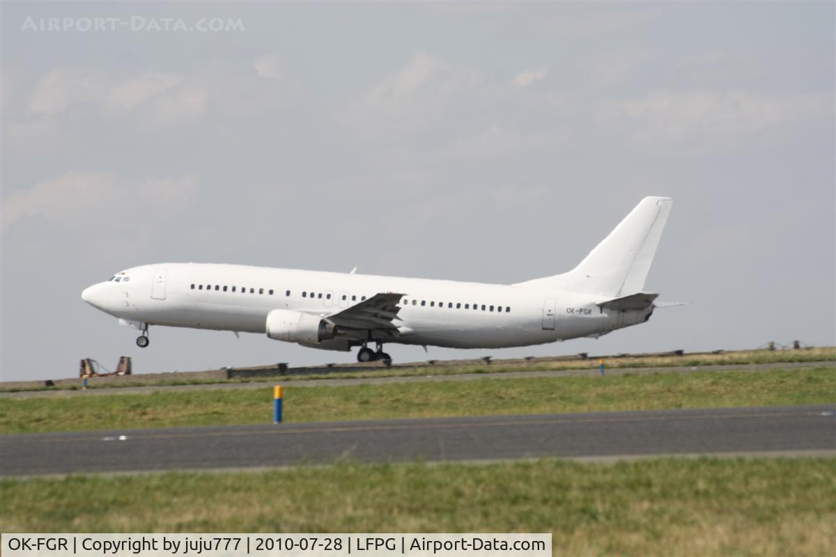 OK-FGR, 2000 Boeing 737-45S C/N 28477, whis-out marking