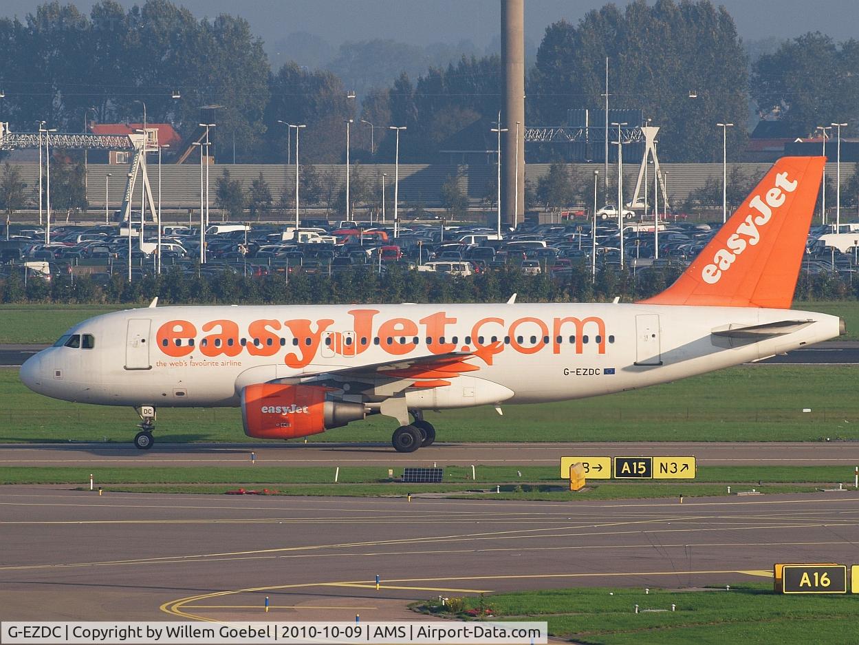 G-EZDC, 2003 Airbus A319-111 C/N 2043, Taxi to the gate