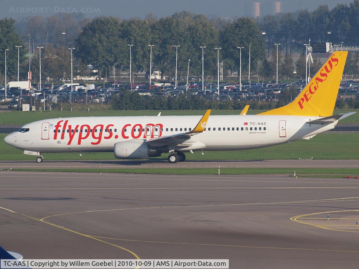 TC-AAS, 2010 Boeing 737-82R C/N 40871, Taxi to the runway 18L for take off.