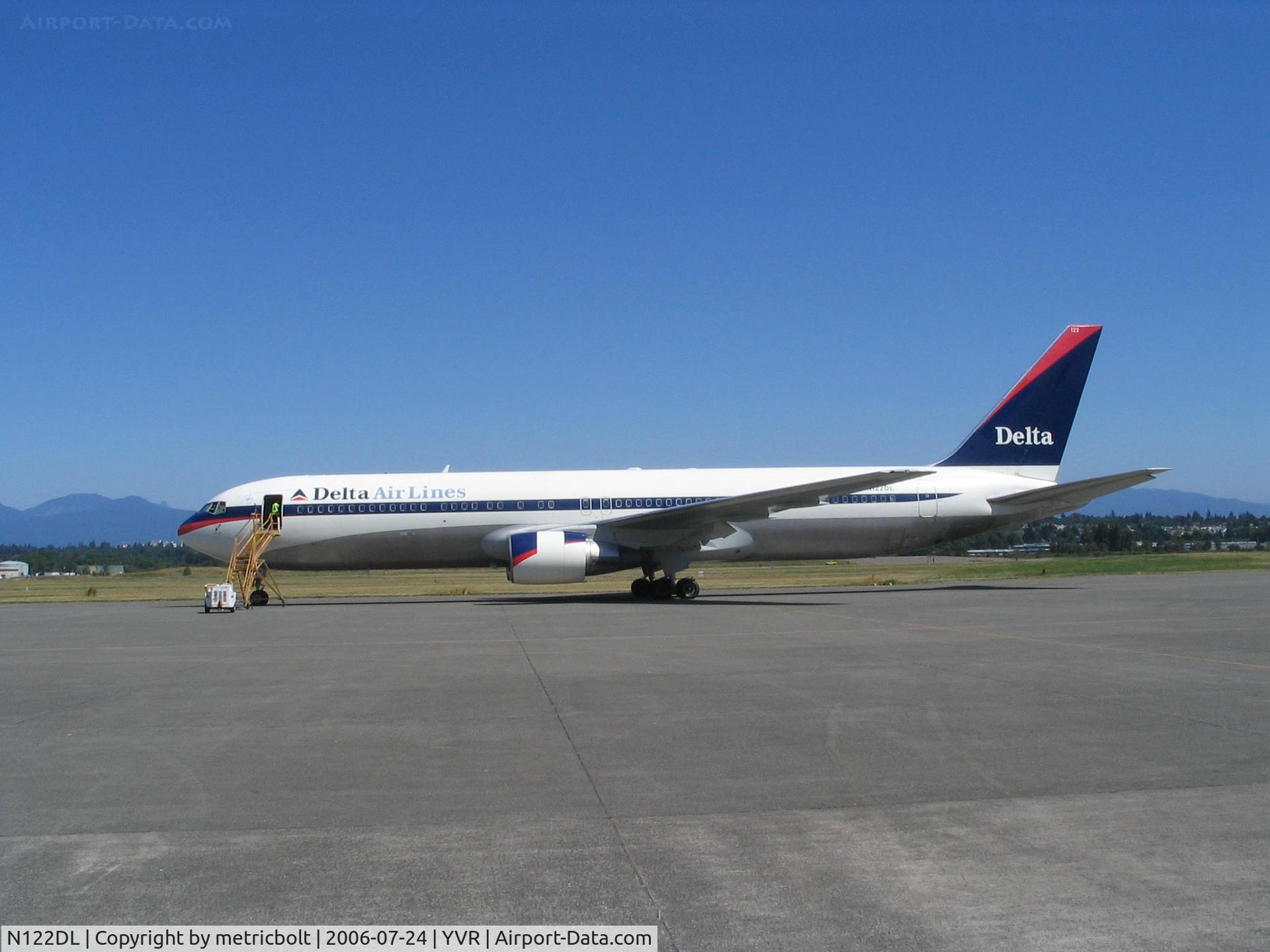 N122DL, 1987 Boeing 767-332 C/N 23436, After maintenance