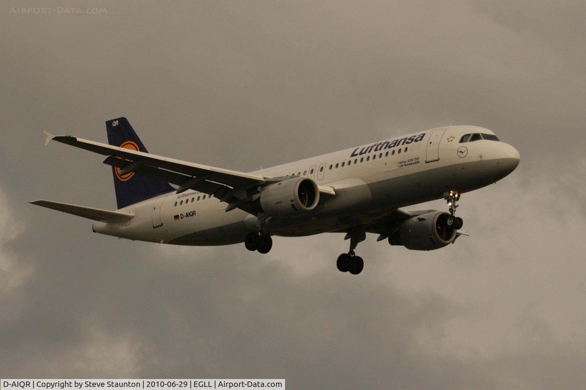 D-AIQR, 1992 Airbus A320-211 C/N 382, Taken at Heathrow Airport, June 2010