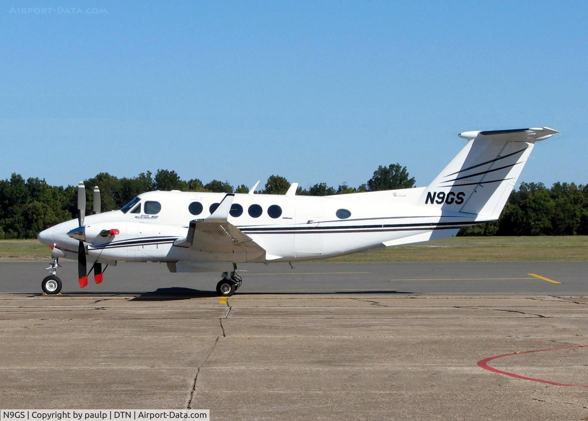 N9GS, 1985 Beech Super King Air 300LW C/N FA-79, At Downtown Shreveport.