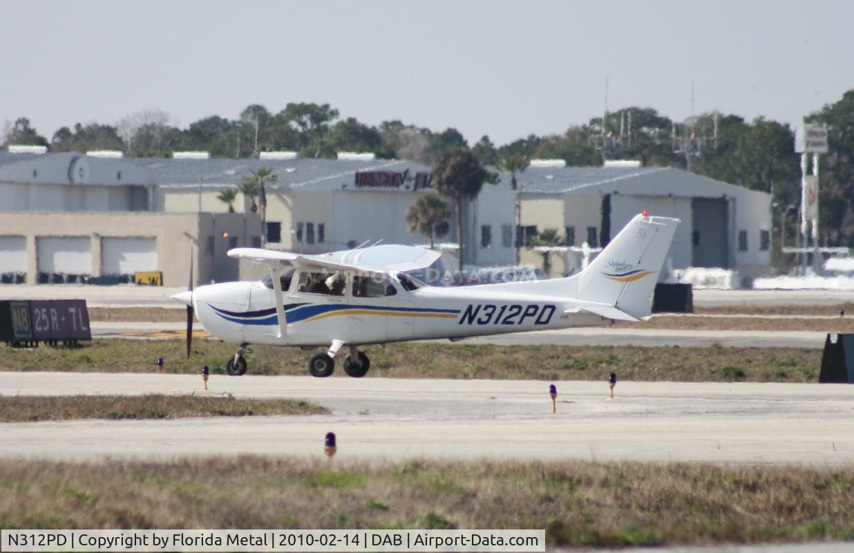 N312PD, 2000 Cessna 172S C/N 172S8408, C172S