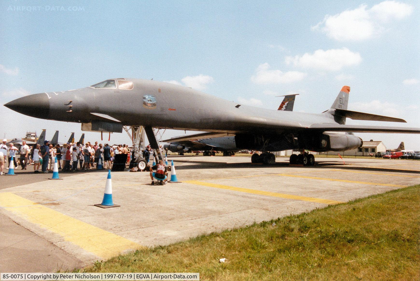 85-0075, 1985 Rockwell B-1B Lancer C/N 35, Another view of the B-1B Lancer from Ellsworth AFB's 28th Bombardment Wing on display at the 1997 Intnl Air Tattoo at RAF Fairford.