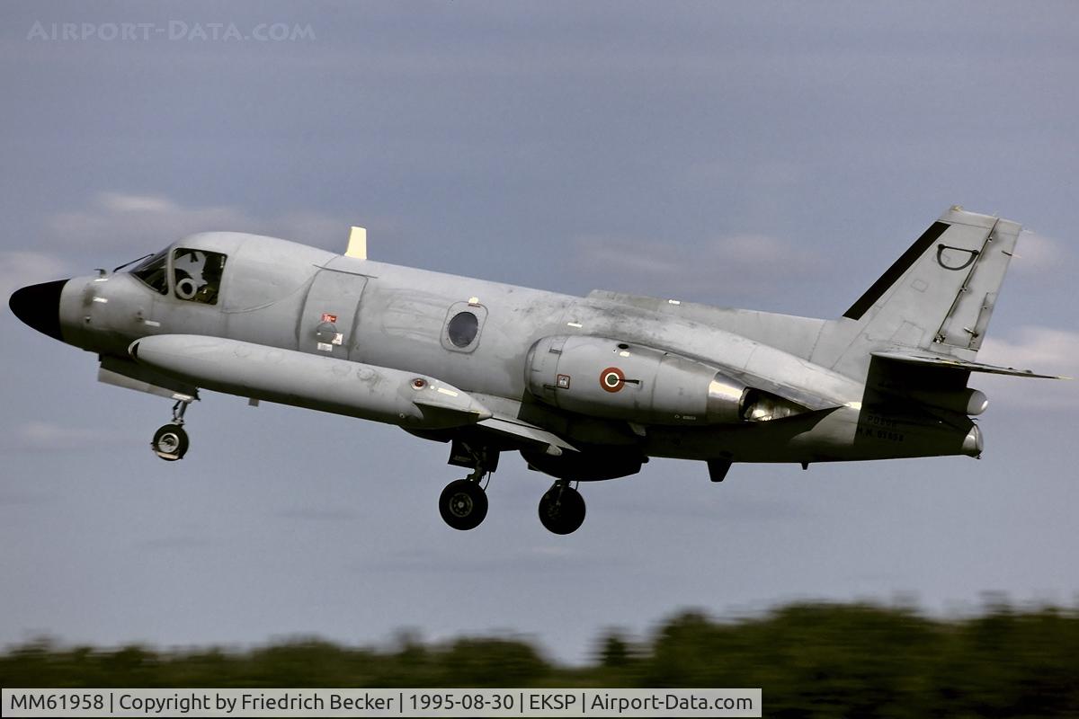 MM61958, Piaggio PD-808TA C/N 505, Piaggio PD808TA departing