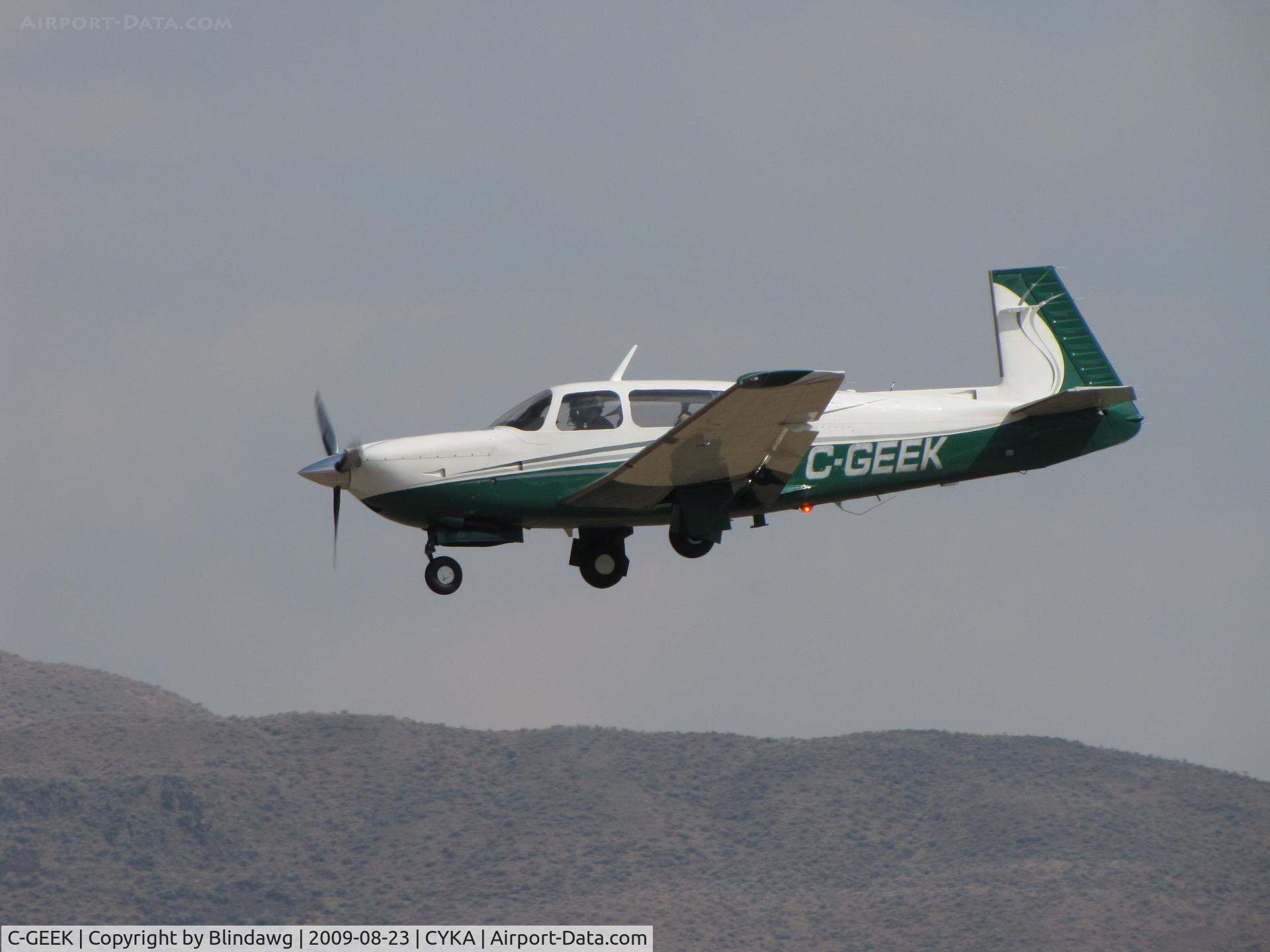 C-GEEK, 2003 Mooney M20R Ovation C/N 29-0319, ..A Mooney with a call-sign that I would change....