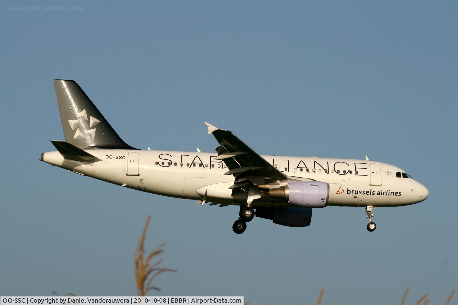 OO-SSC, 1999 Airbus A319-112 C/N 1086, Desceding to RWY 02