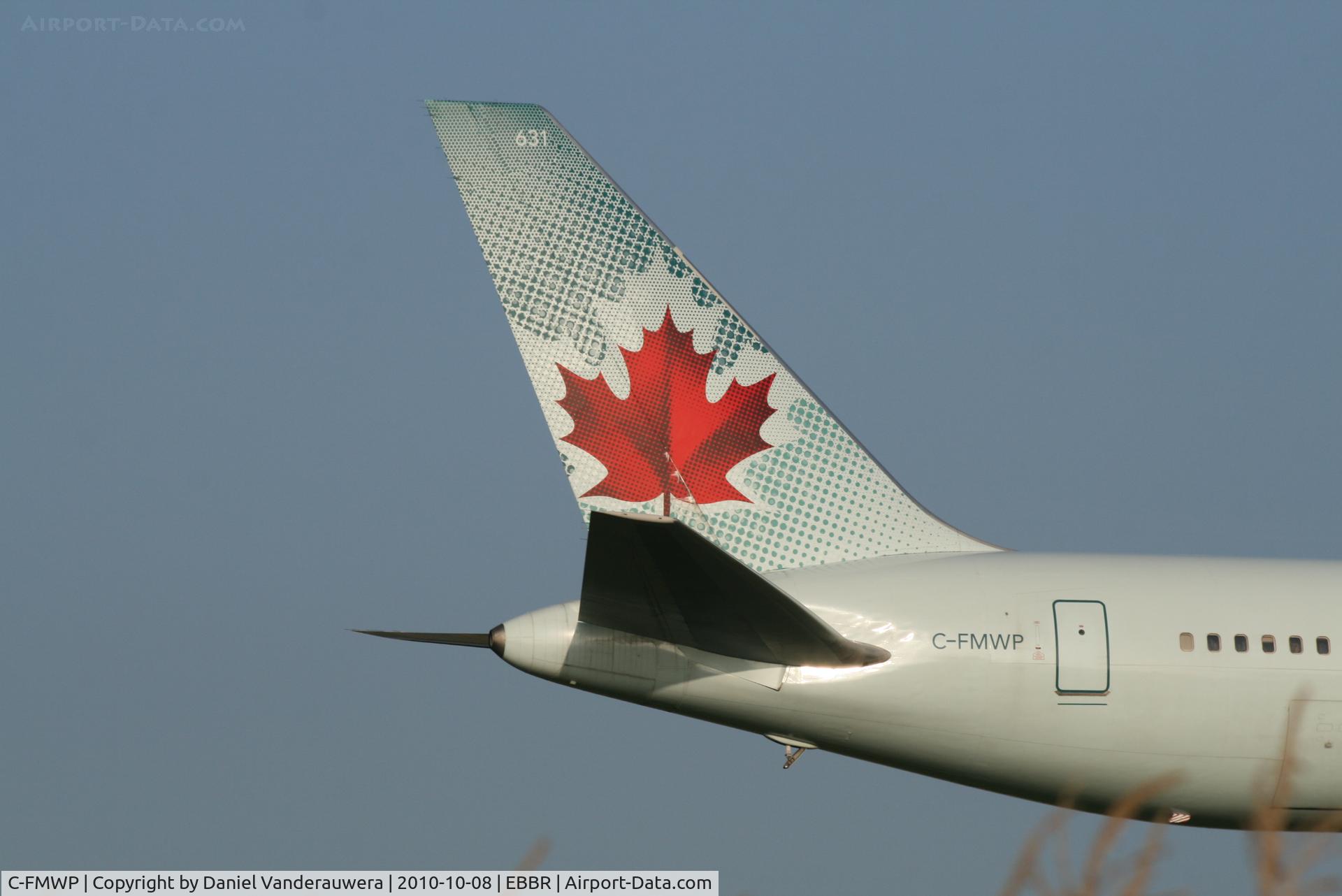 C-FMWP, 1993 Boeing 767-333/ER C/N 25583, Descending to RWY 02