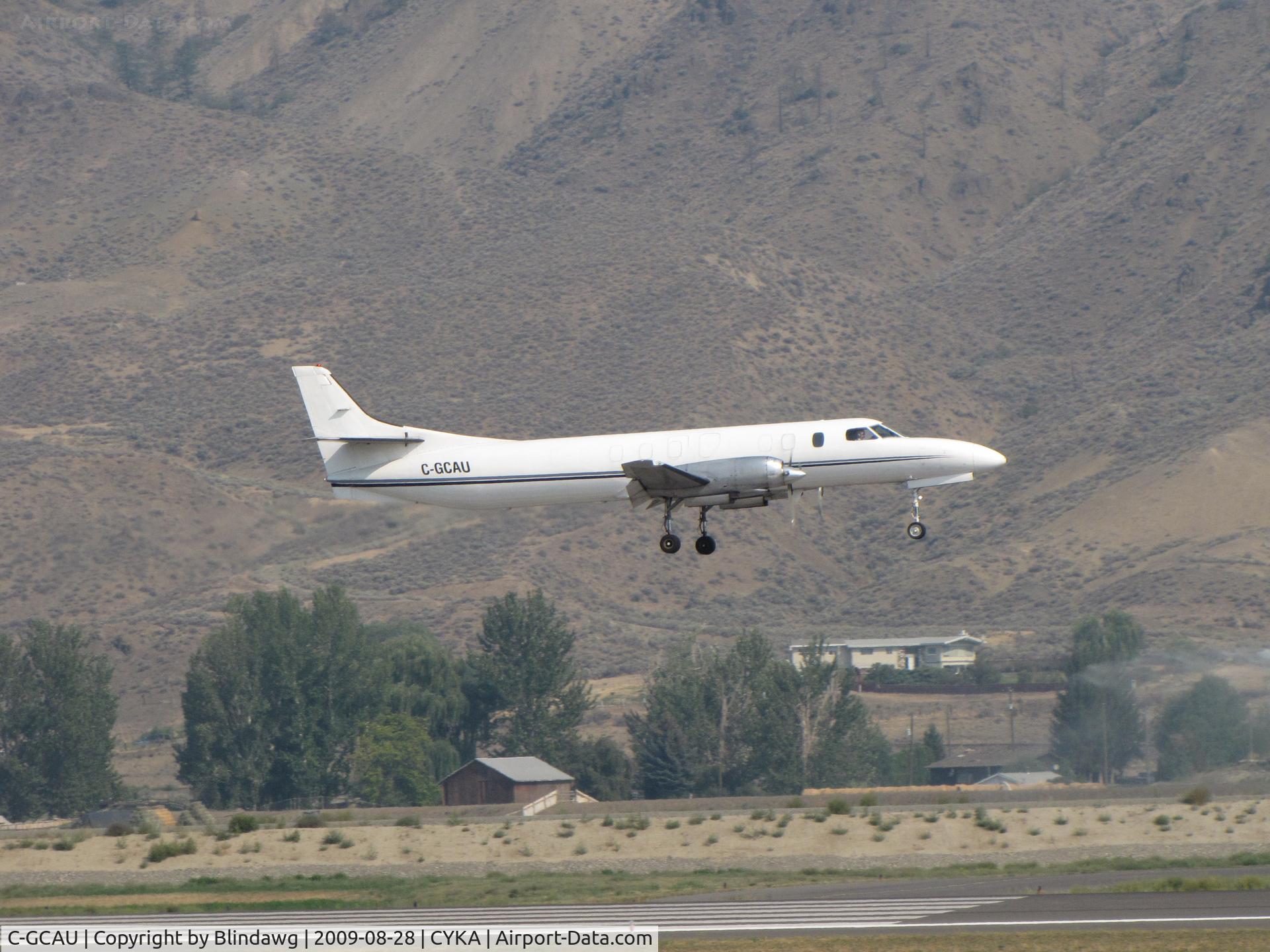 C-GCAU, 1980 Swearingen SA-226TC Metro C/N TC-331E, ..Swearingen  SA-226...on final.  (either it's a cargo plane or it belongs to a vampire...no windows)