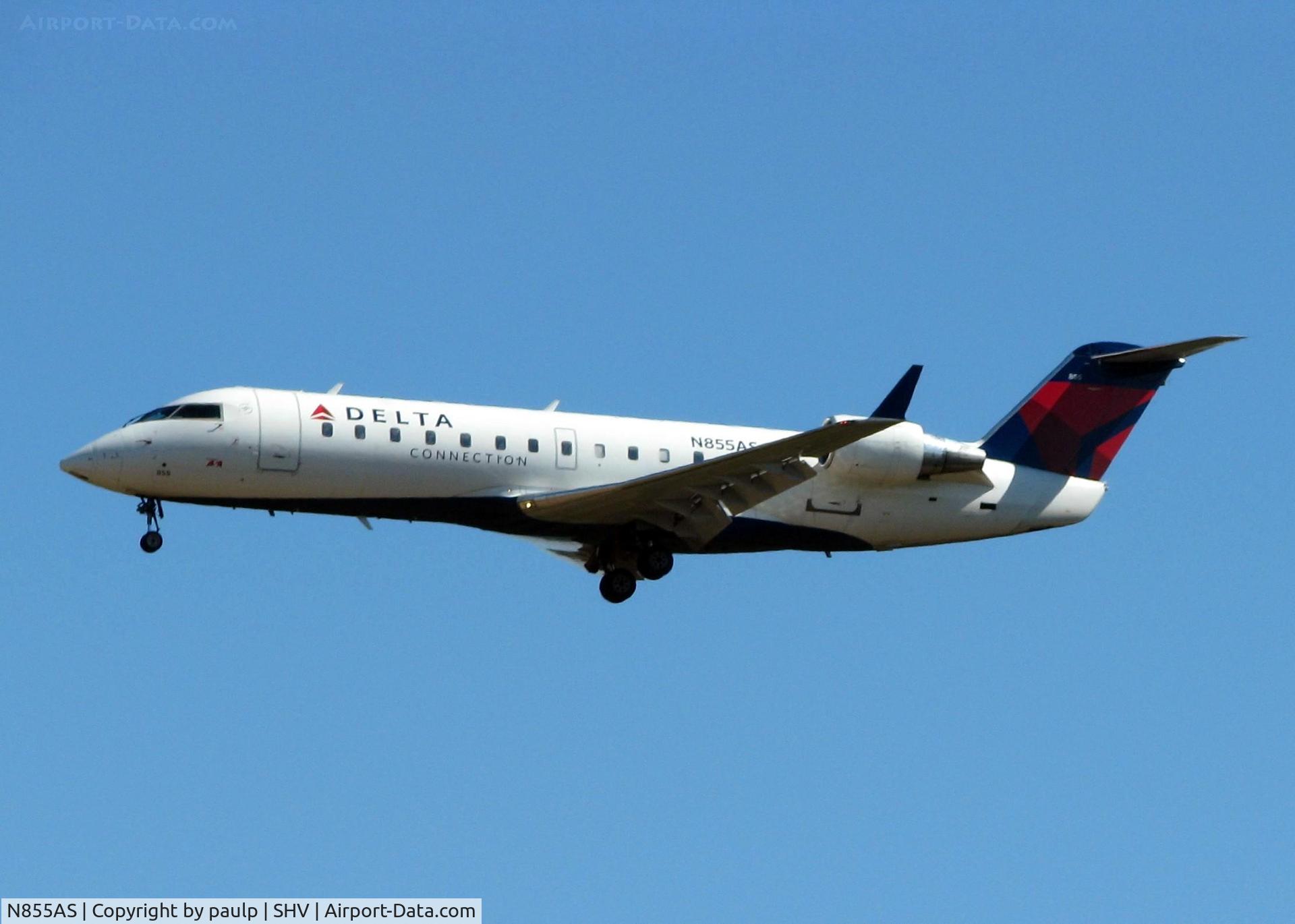 N855AS, 2000 Bombardier CRJ-200ER (CL-600-2B19) C/N 7395, Final for runway 32 at Shreveport Regional.