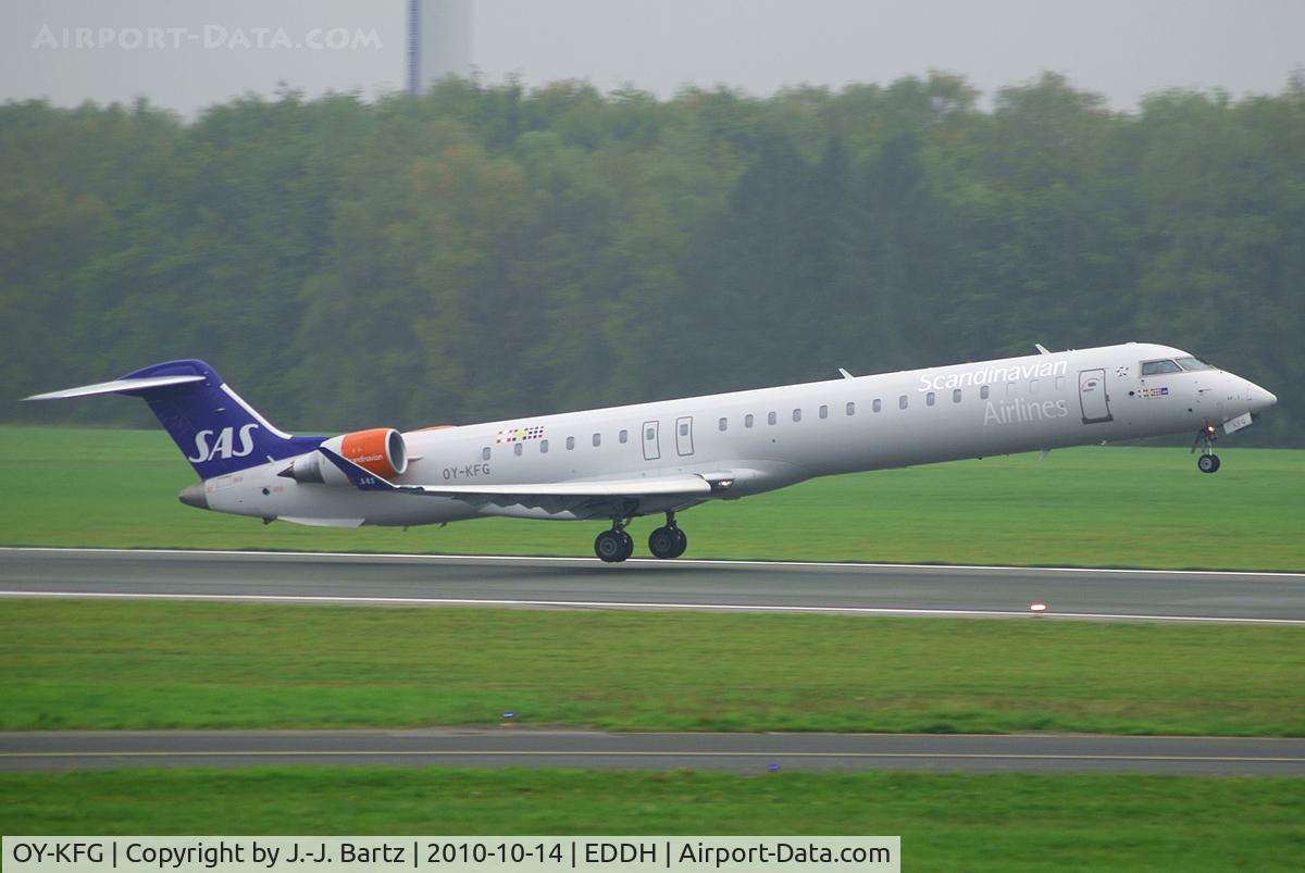 OY-KFG, 2009 Bombardier CRJ-900ER (CL-600-2D24) C/N 15237, DSLR-A230 (55-200 mm)