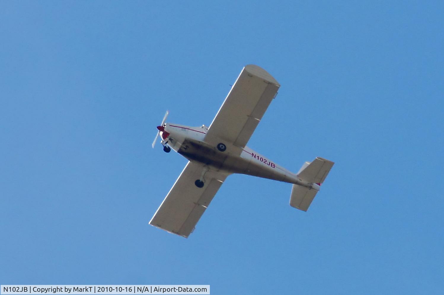 N102JB, 2002 Yakovlev (Aerostar) Aerostar 1 C/N 04, Seen over Highland Square, Akron OH.