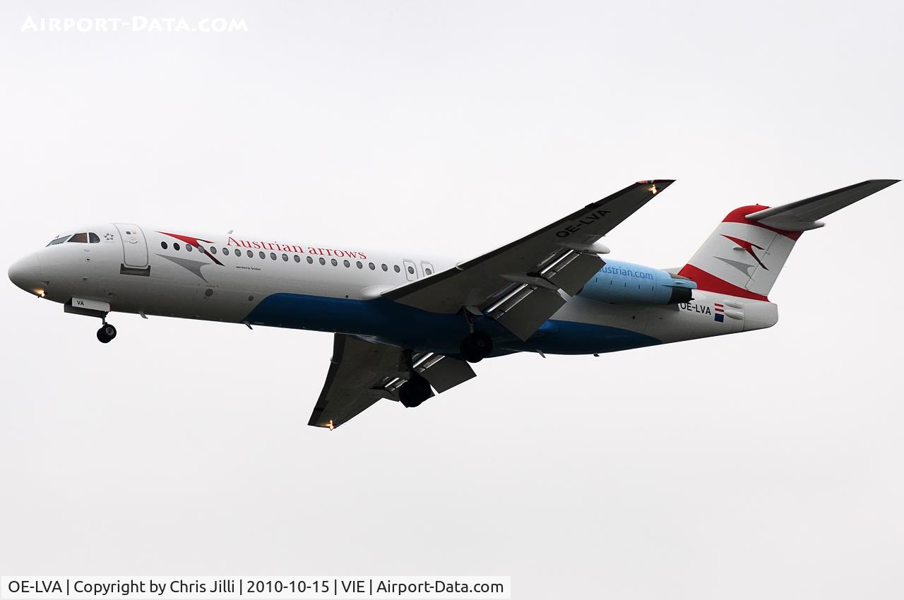 OE-LVA, 1994 Fokker 100 (F-28-0100) C/N 11490, Austrian arrows