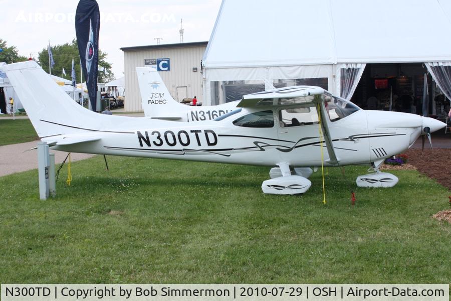 N300TD, 1978 Cessna 182Q Skylane C/N 18266128, Airventure 2010 - Oshkosh, Wisconsin