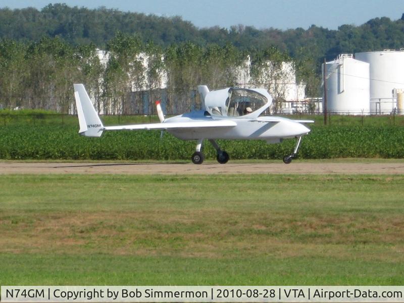 N74GM, Co-Z Cozy C/N 607, Arriving at the Newark, Ohio breakfast fly-in.