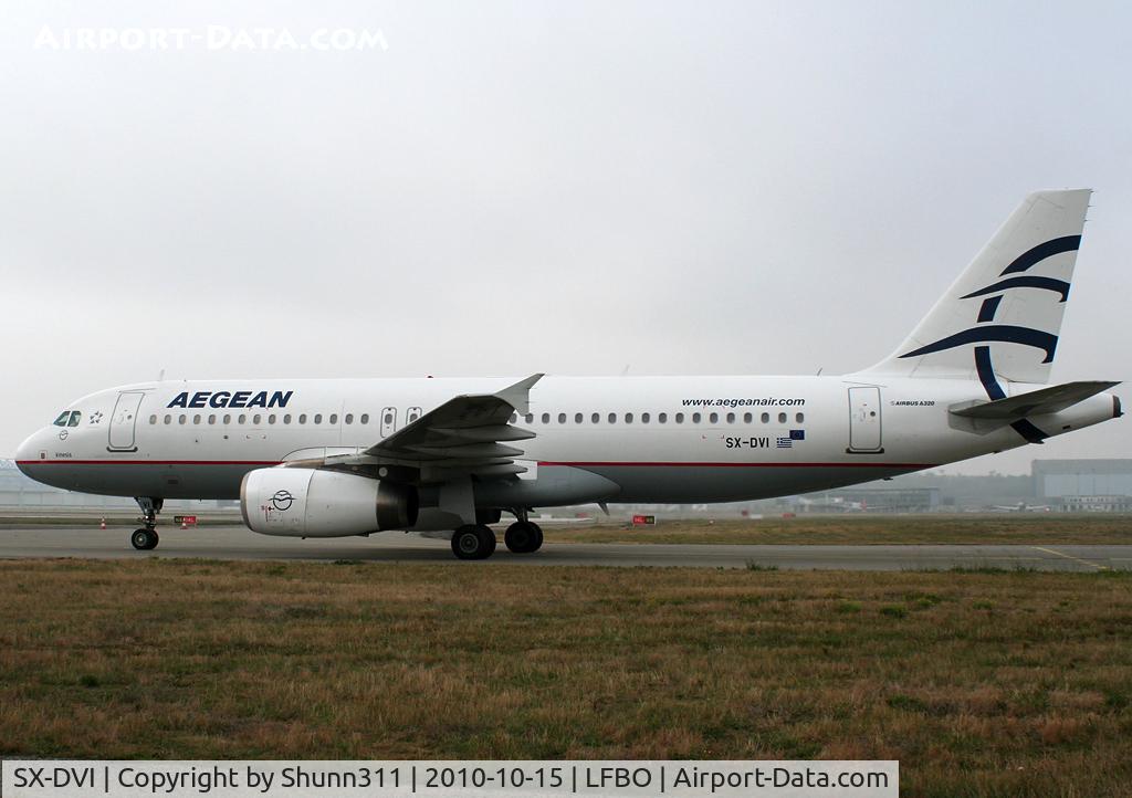 SX-DVI, 2007 Airbus A320-232 C/N 3074, Taxiing to the Terminal...