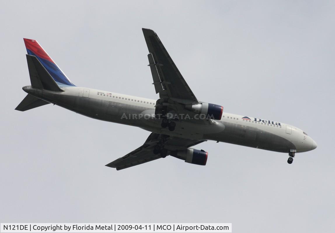 N121DE, 1987 Boeing 767-332 C/N 23435, Delta 767-300