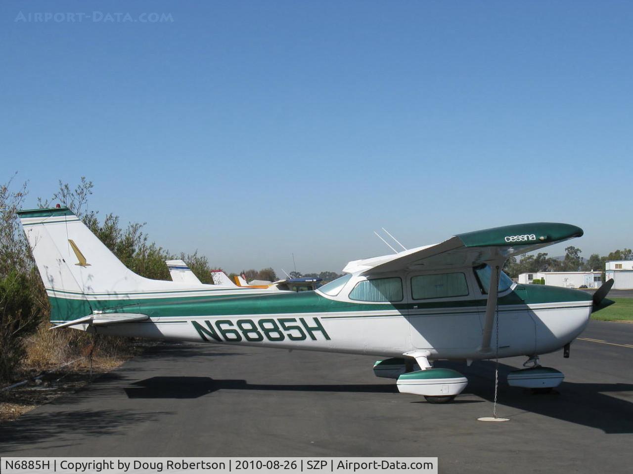N6885H, 1975 Cessna 172M C/N 17265626, 1975 Cessna 172M, Lycoming O-320-E2D 150 Hp